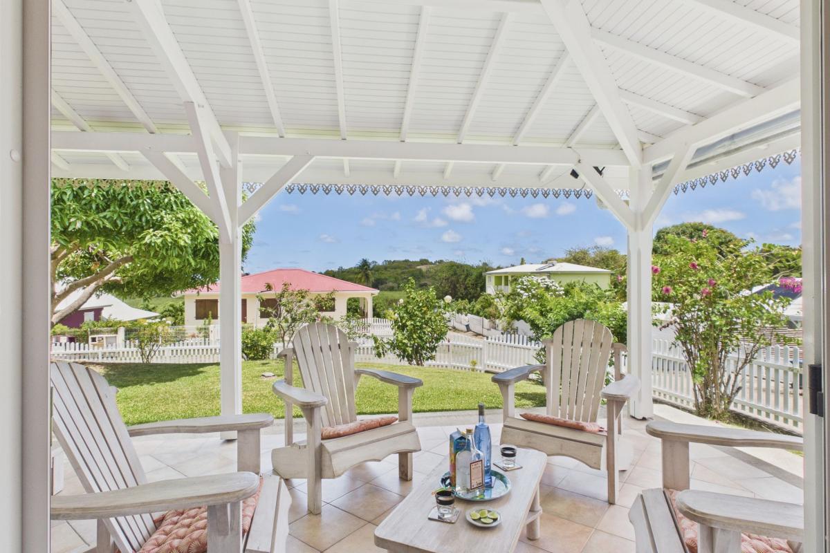 Location villa 3 chambres martinique - terasse salon